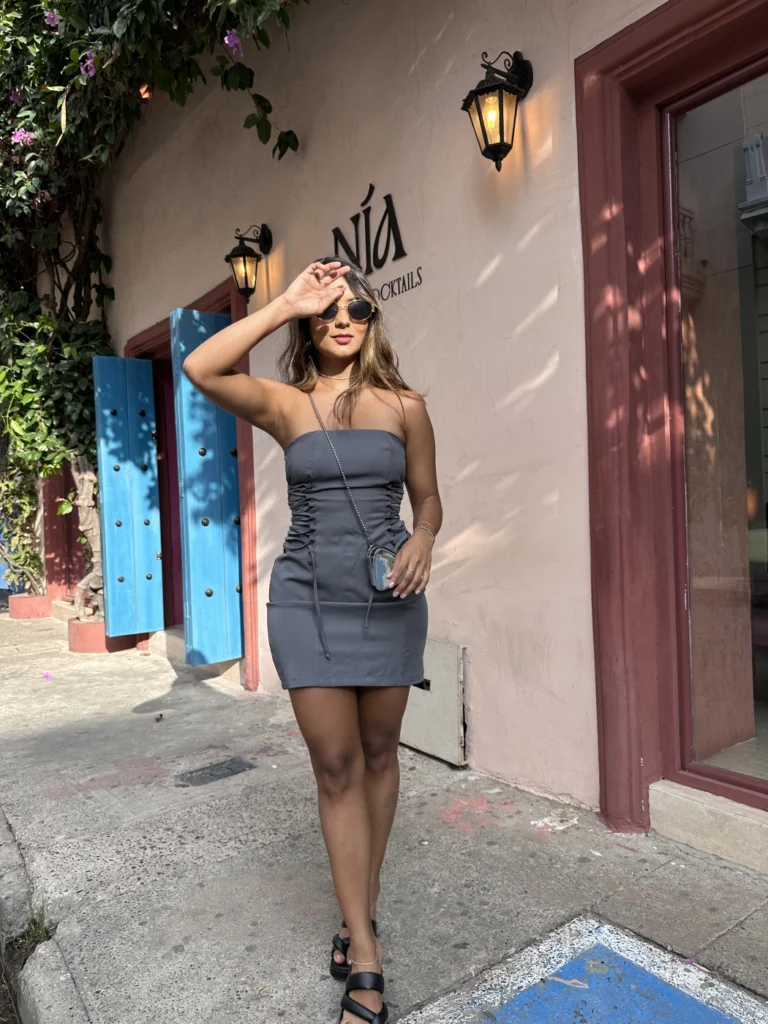 VESTIDO GRIS RATÓN